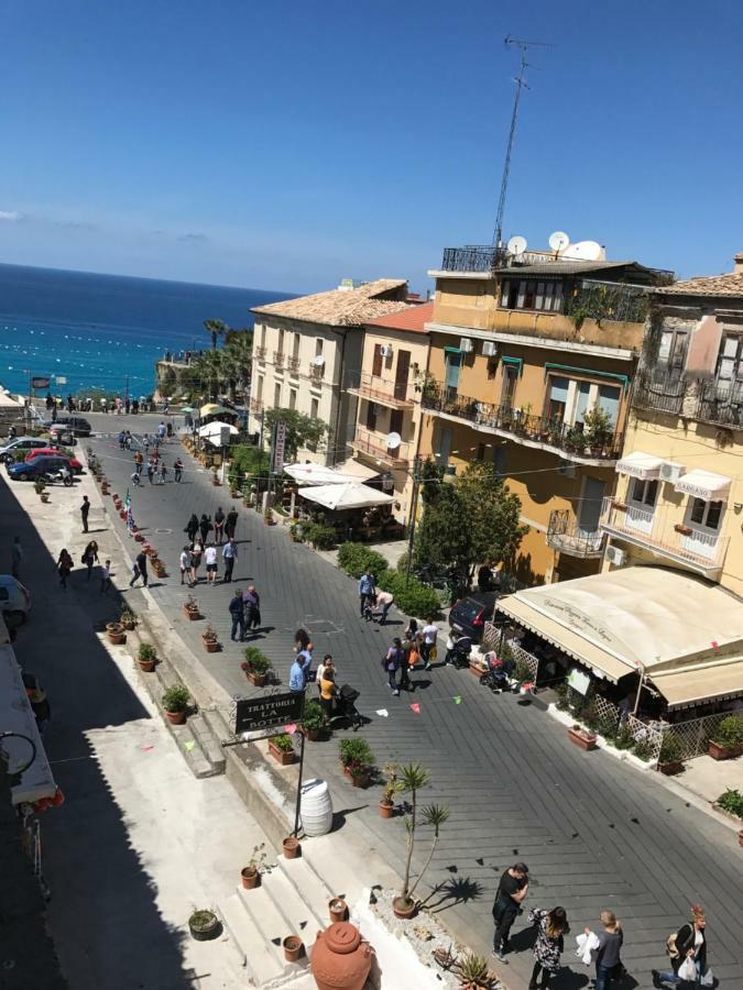 Terrazzo Del Borgo Acomodação com café da manhã Tropea Exterior foto
